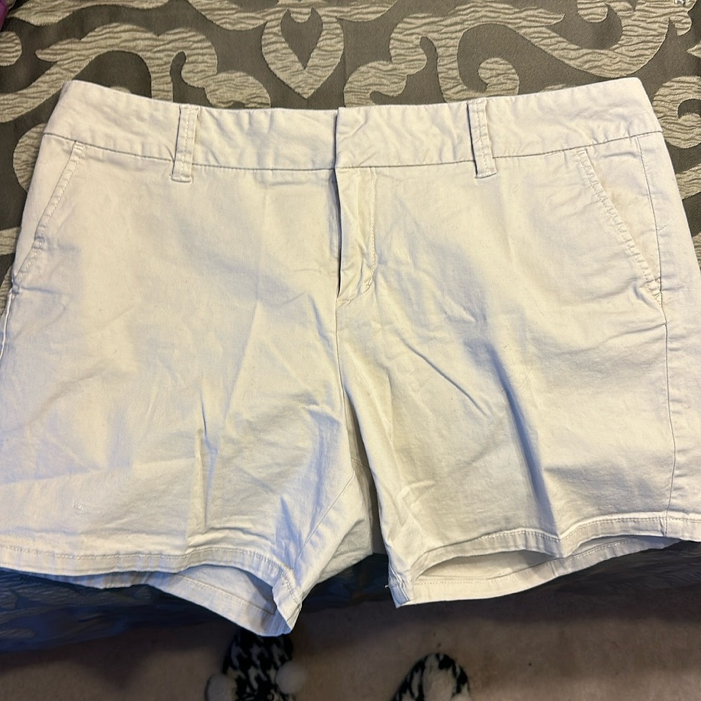 Bass women’s cotton shorts.